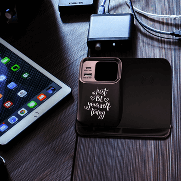 Multi-function-Desktop-pen-holder-with-wireless-charger-1